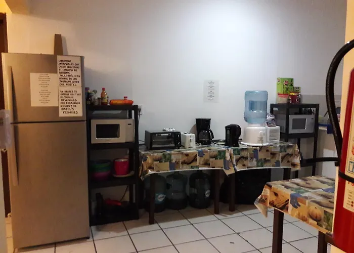 Hostal Alme Centro *